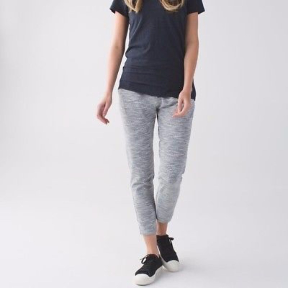 LULULEMON ~ Jet Crop Slim Pants ~ Luon Size 6 ~NWT - Picture 3 of 4